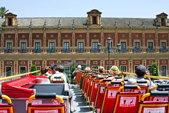 Ônibus turístico de Sevilha