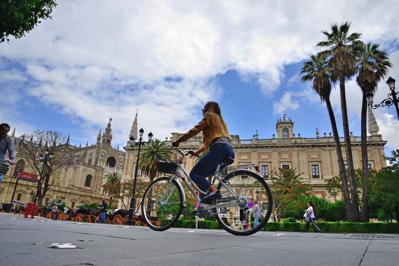 Passeando por Sevilha de bicicleta