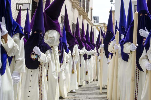 Tour das confrarias na Semana Santa