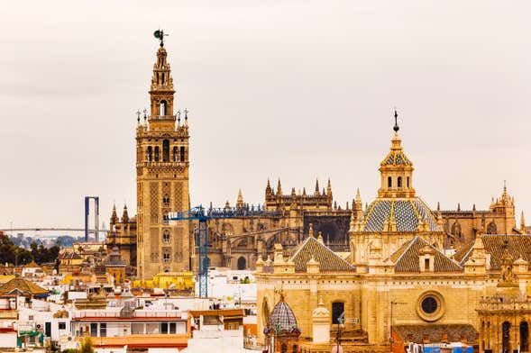Tour pelo Alcácer, pela Catedral e pela Giralda