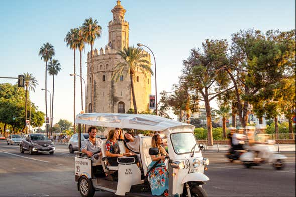 Tour privado de tuk tuk por Sevilha